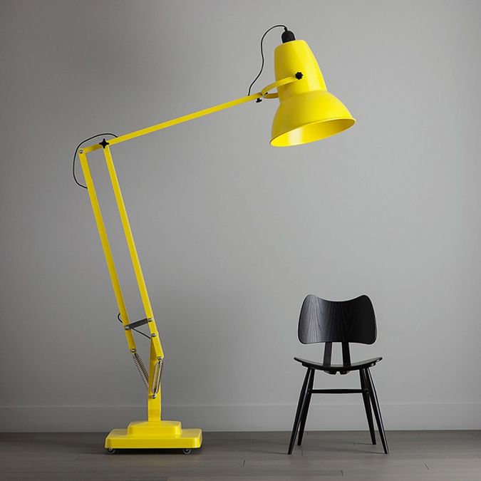 Iconic Desks Giant Lamps * Anglepoise